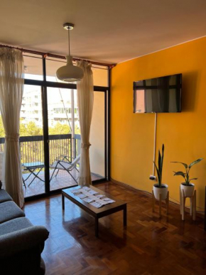 DEPARTAMENTO CÉNTRICO CON COCHERA